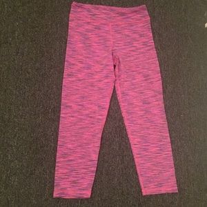 Pink cropped leggings